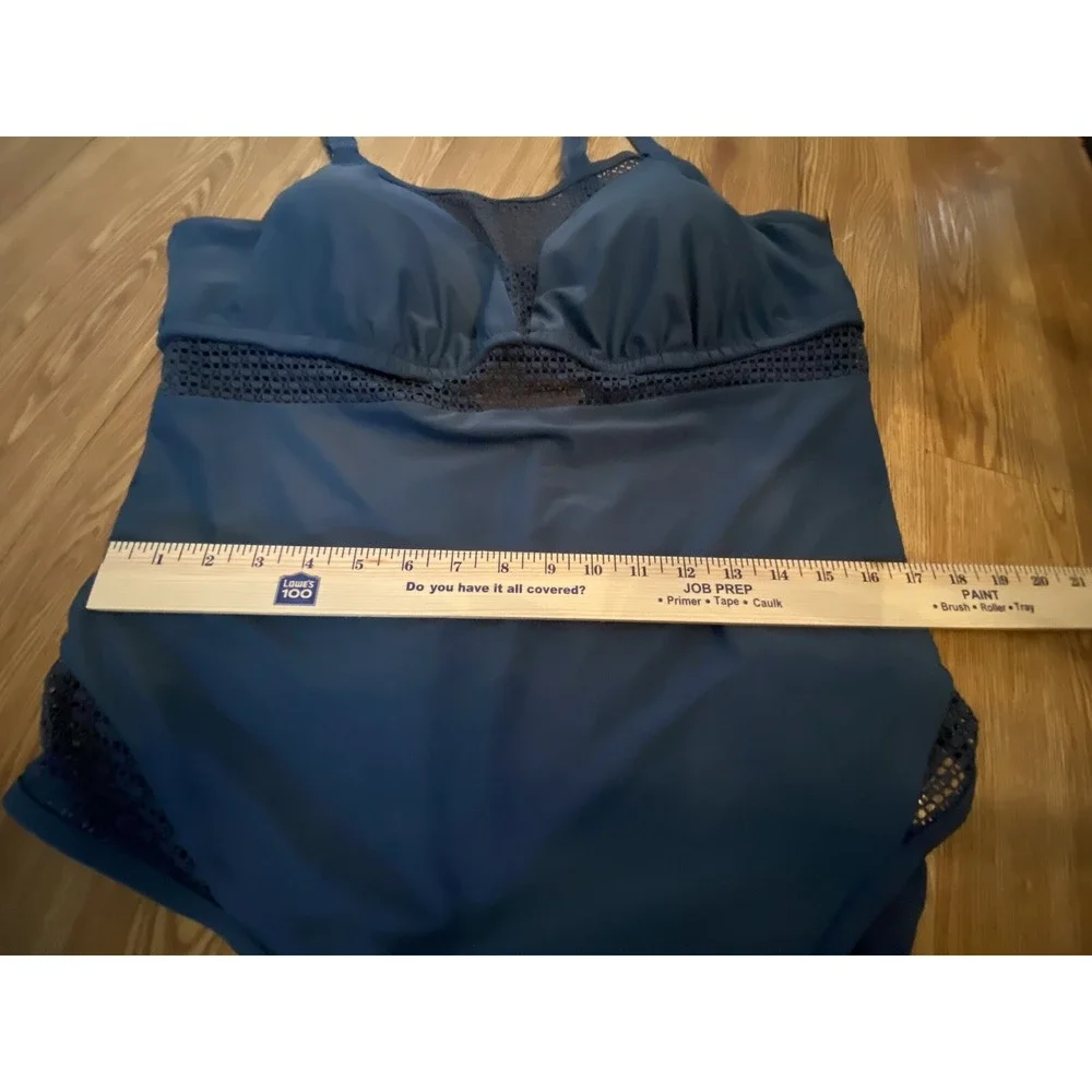 Womans Plus Size‎ 3X Navy Swim Bathing Suit Navy Blue Lined Top Cute Embellished